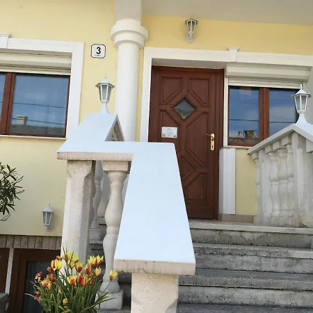 Csok Apartmanhaz Балатонфюред