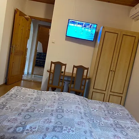 Csok Apartmanhaz * Балатонфюред