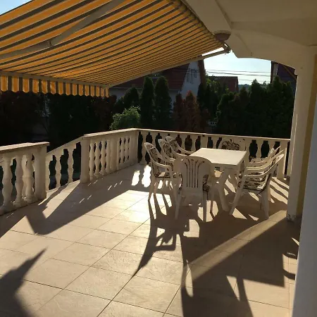 Апартаменты Csok Apartmanhaz