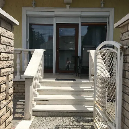 Csok Apartmanhaz Апартаменты Балатонфюред
