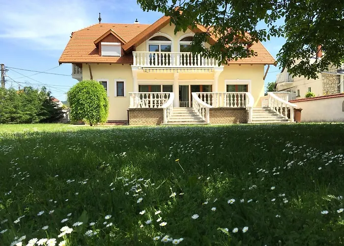 Apartment Csok Apartmanhaz Balatonfured