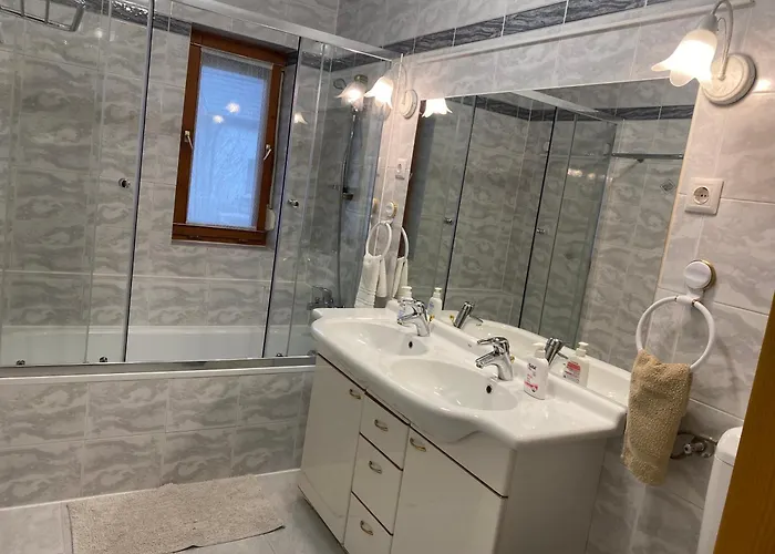 Csok Apartmanhaz 블로톤퓌레드